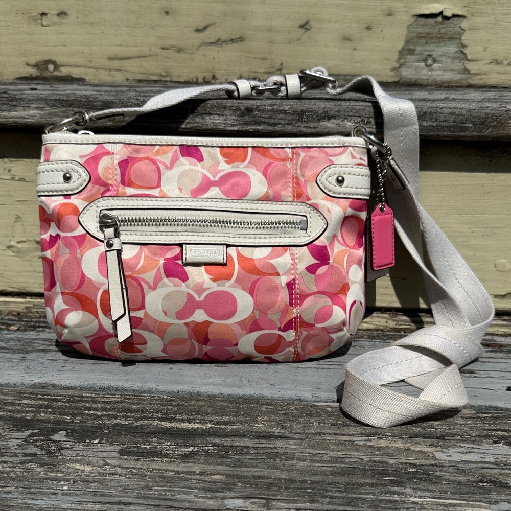 Coach Pink & White Satin Logo Crossbody Bag Small Purse Y2K Handbag Shoulderbag
